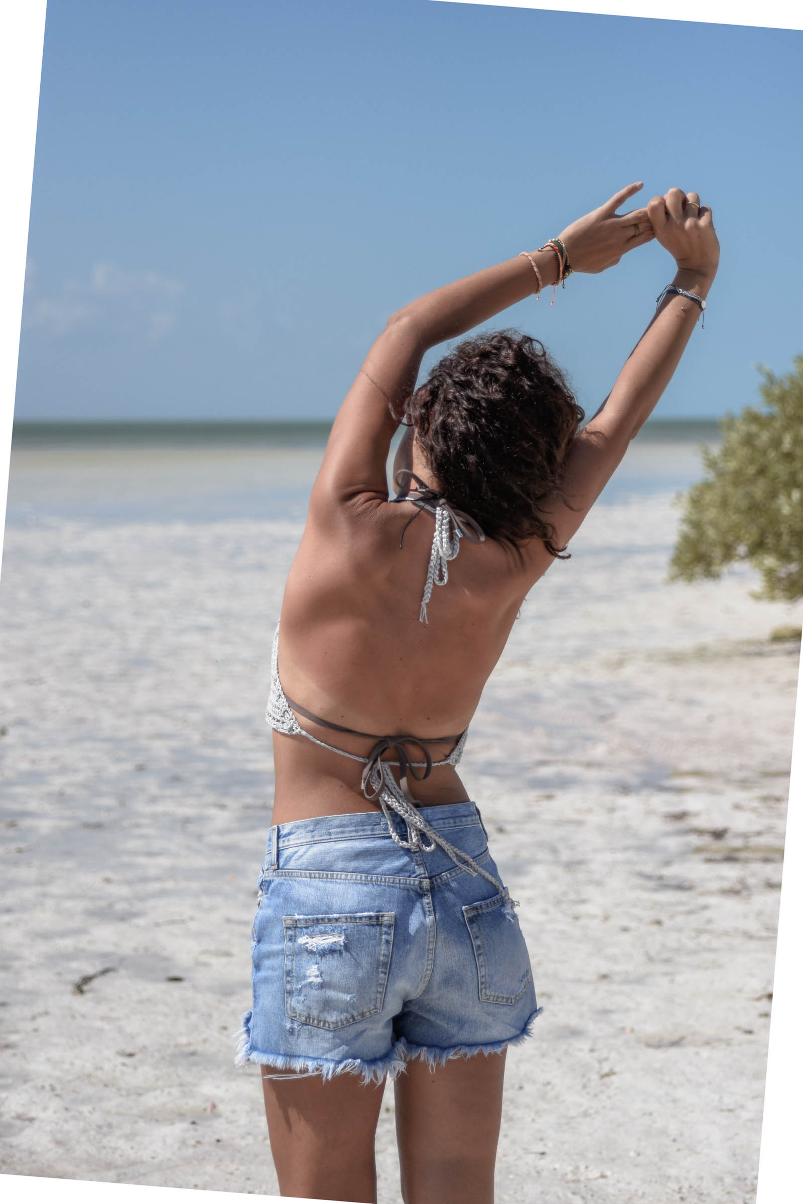 el-blog-de-silvia-rodriguez-lifestyle-travel-blogger-verano-vacaciones-en-holbox-mexico-caribe-holidays-playa-beach-bikini_Calvin_klein