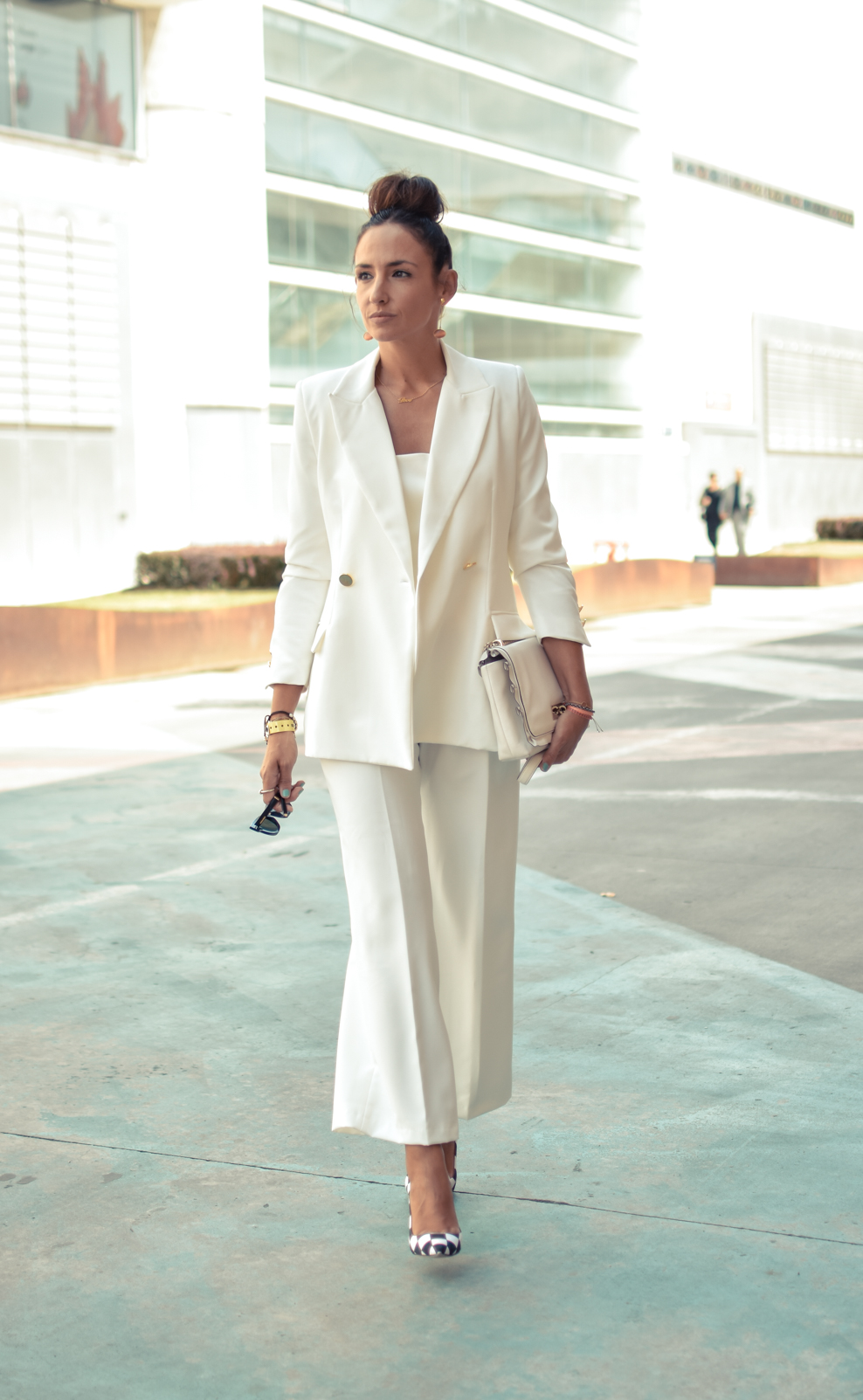 el-blog-de-silvia-pintini-traje-chaqueta-blanco